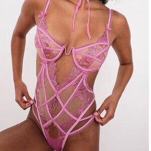 For love & Lemons Grace Bodysuit • Pink • M